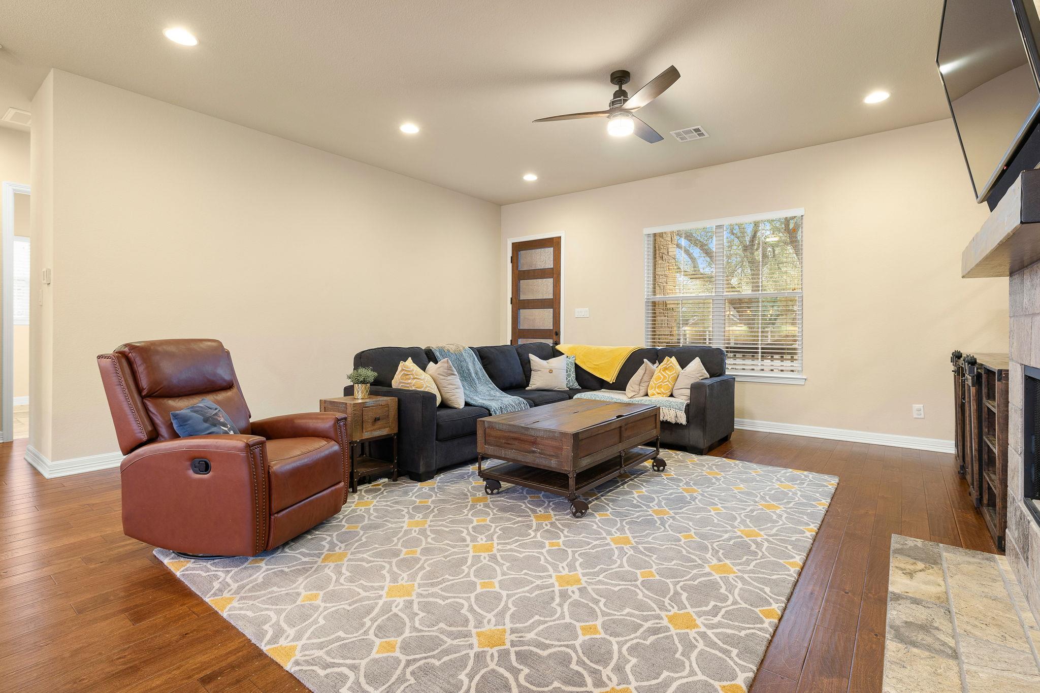 103 Kendall Drive Spicewood TX 78669