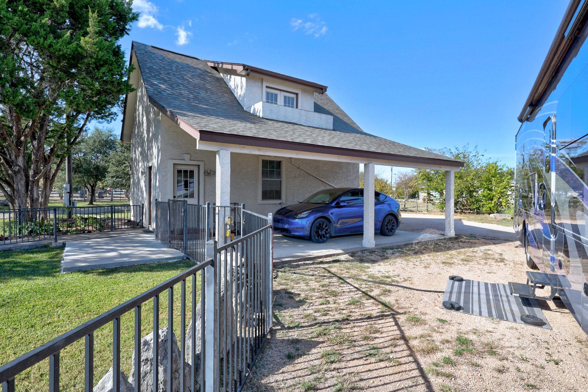 105 Honeycomb Mesa Leander TX 78641