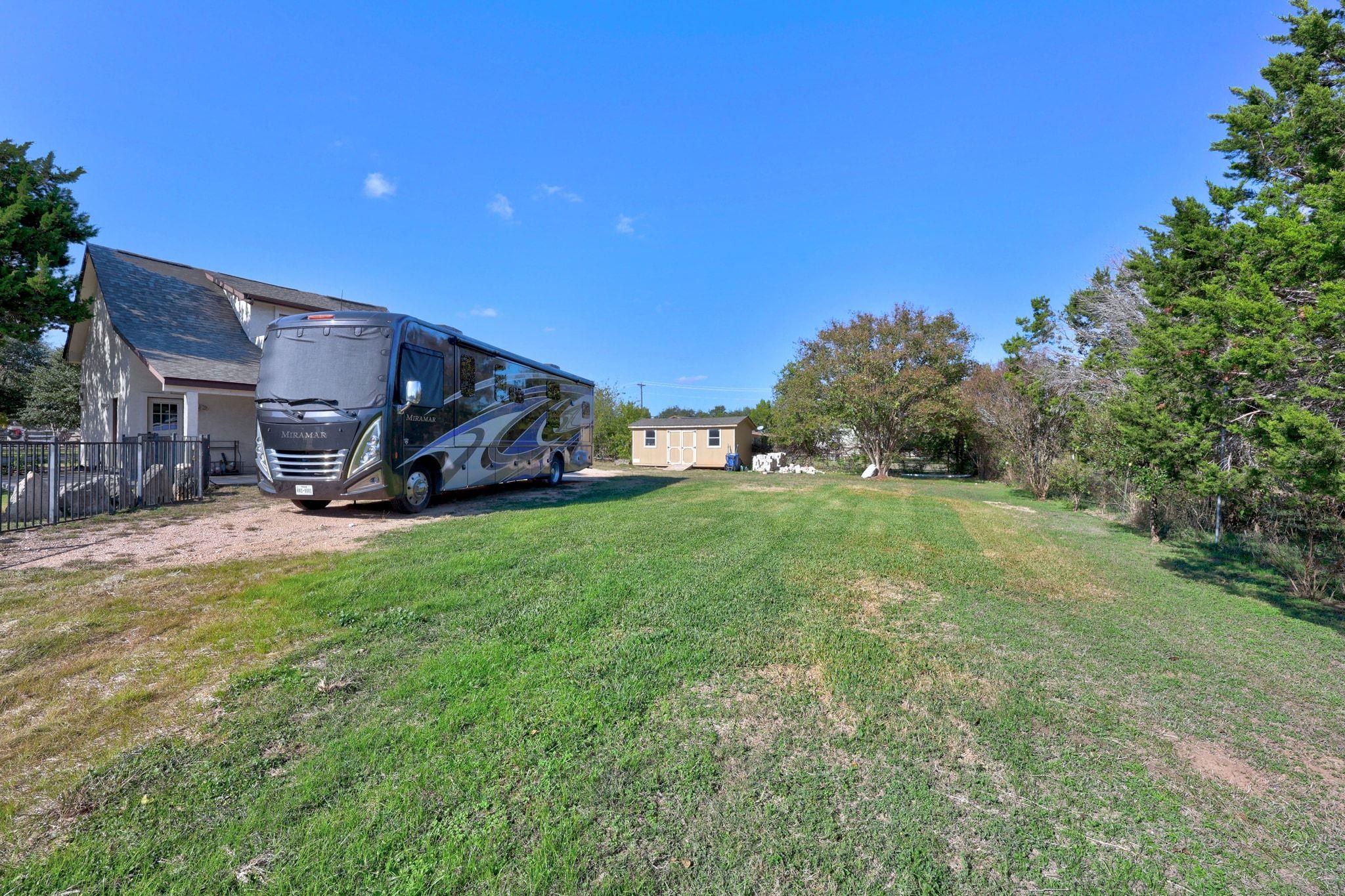 105 Honeycomb Mesa Leander TX 78641