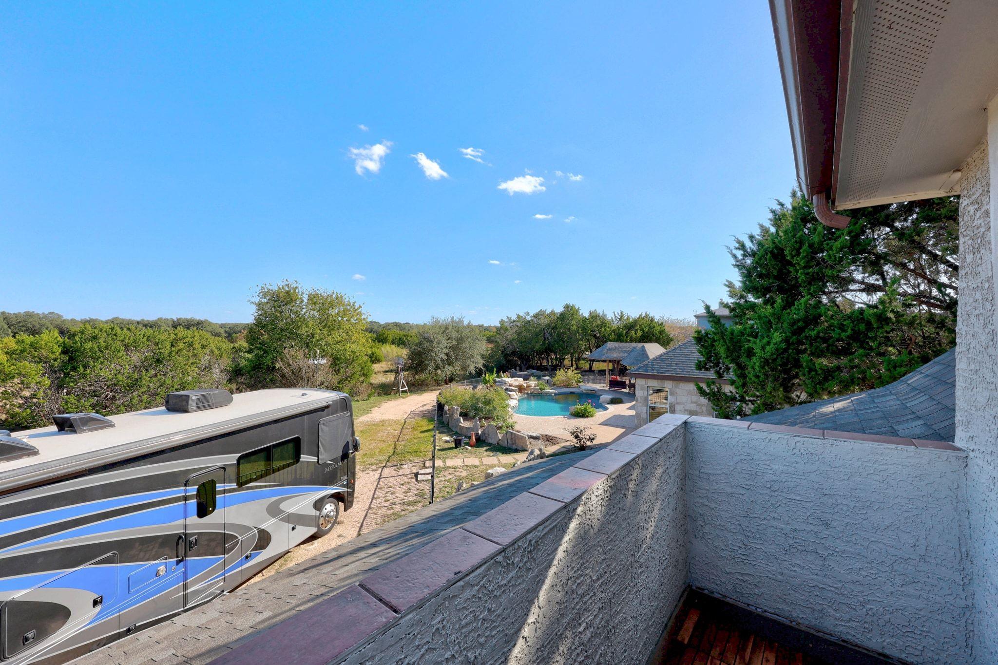 105 Honeycomb Mesa Leander TX 78641