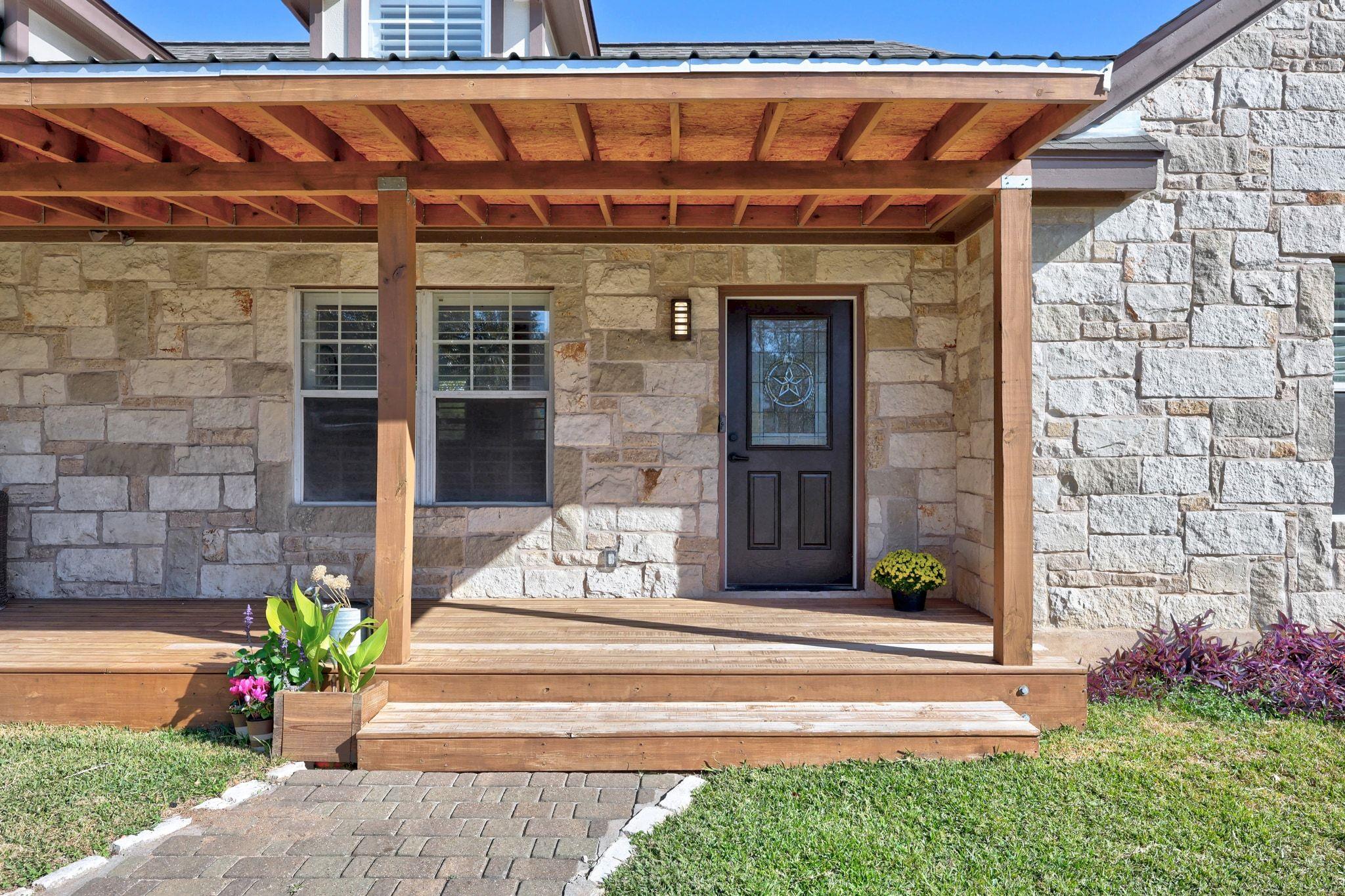 105 Honeycomb Mesa Leander TX 78641