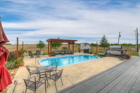 100 Little El Paso Road Martindale TX 78655