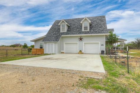 100 Little El Paso Road Martindale TX 78655