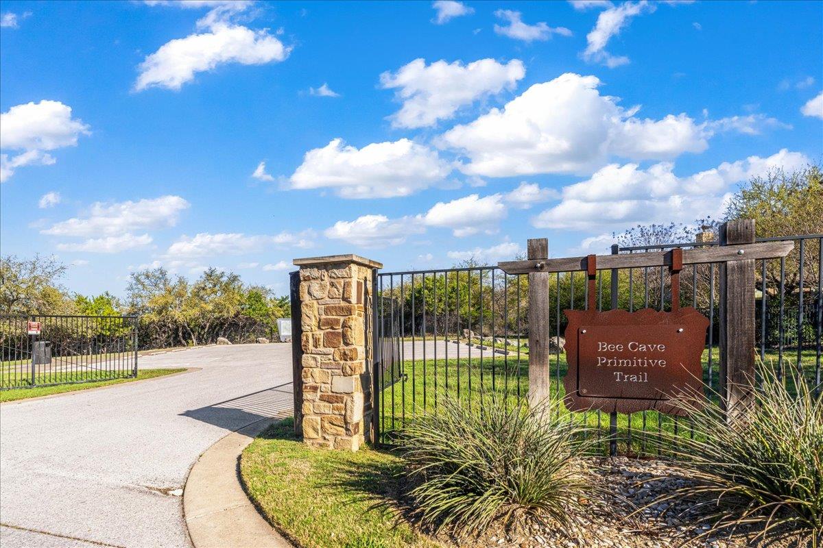 16017 Snowdonia Cove Bee Cave TX 78738