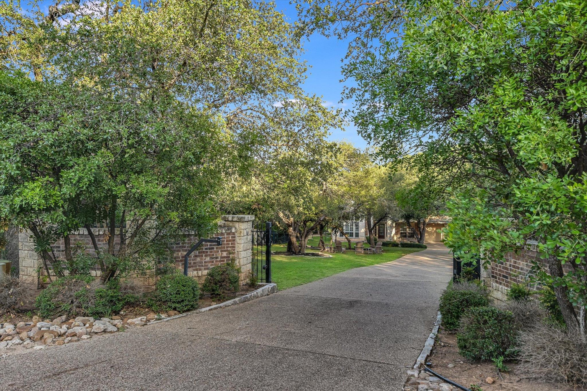 17120 Northlake Hills Drive Jonestown TX 78645