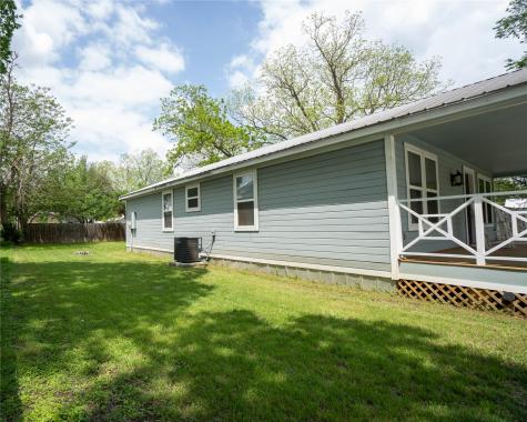 404 Rivers Street Smithville TX 78957