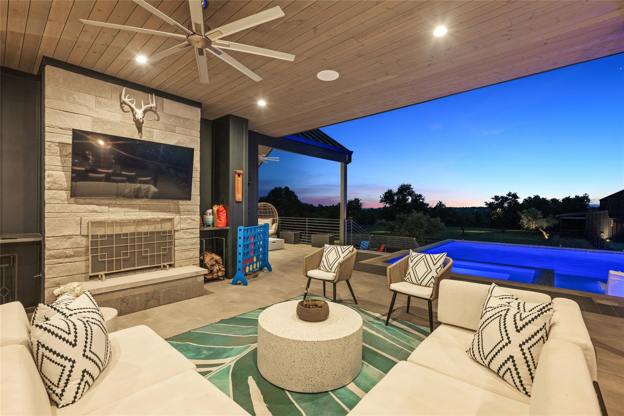 475 Happy Trail Dripping Springs TX 78620