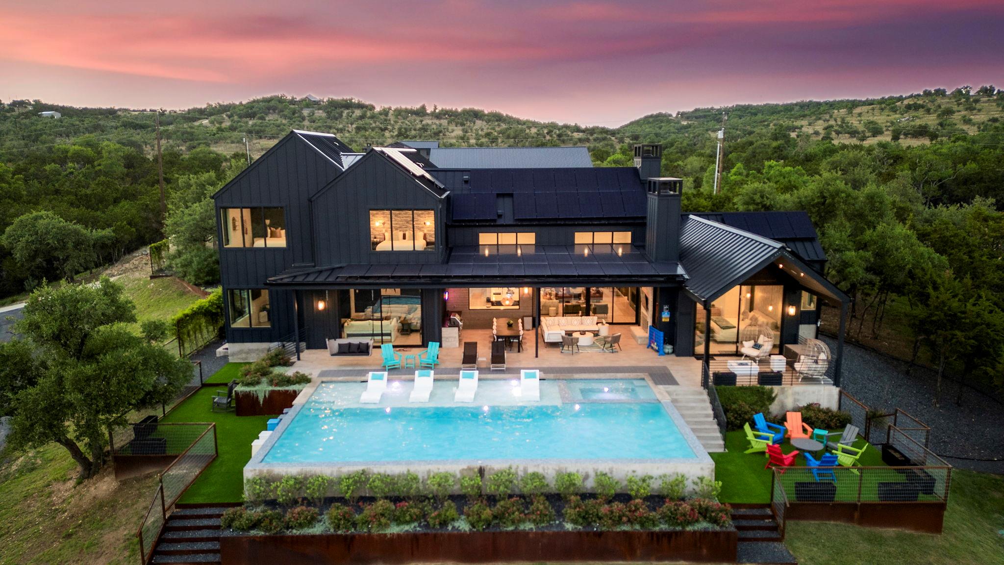 475 Happy Trail Dripping Springs TX 78620