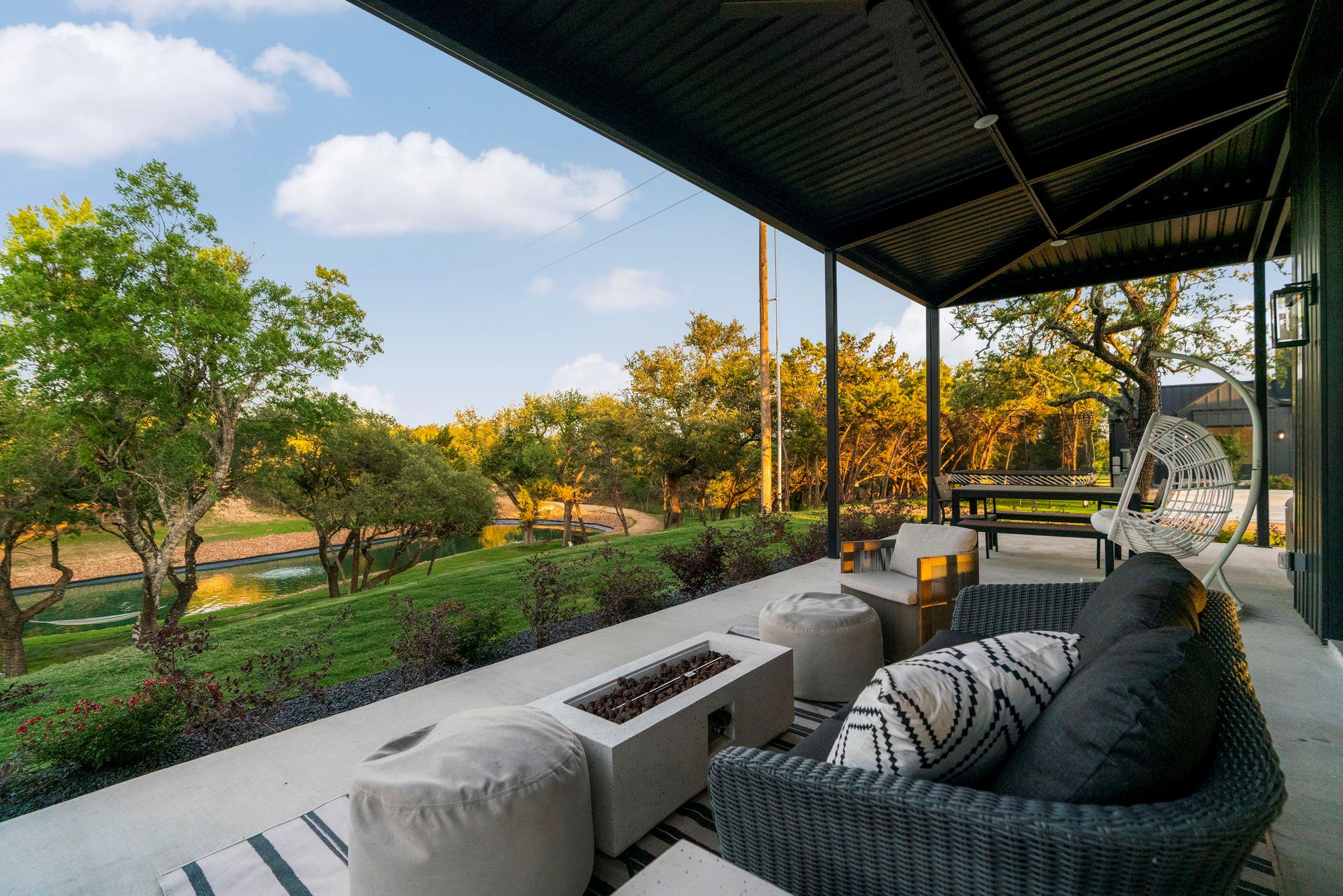 475 Happy Trail Dripping Springs TX 78620