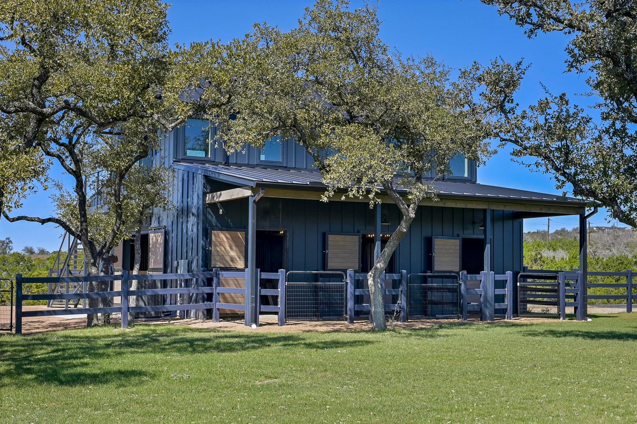475 Happy Trail Dripping Springs TX 78620