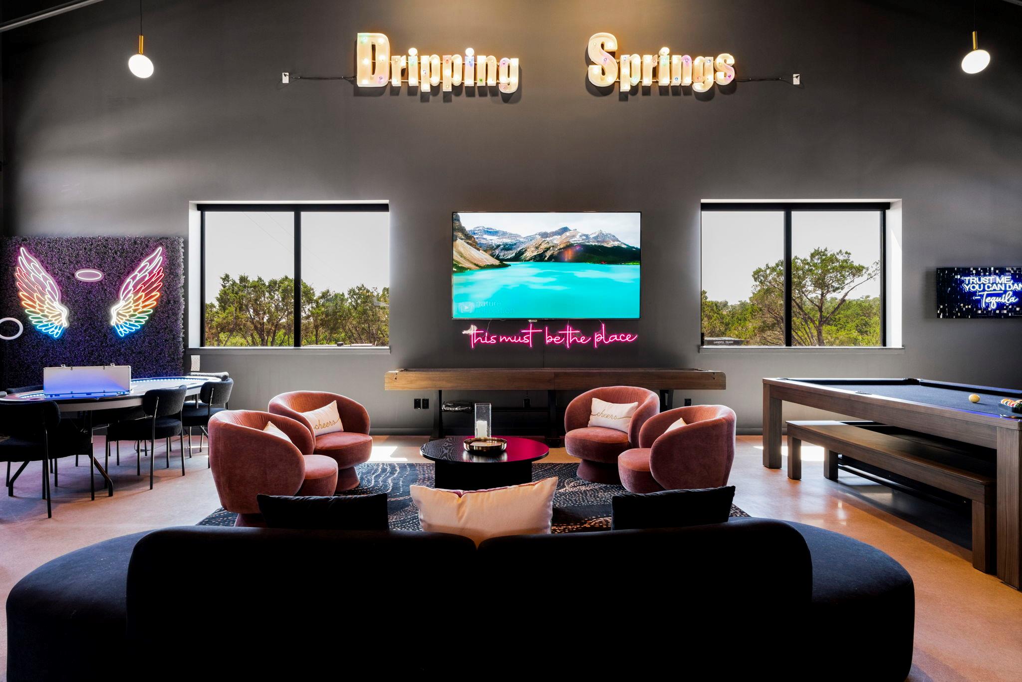 475 Happy Trail Dripping Springs TX 78620