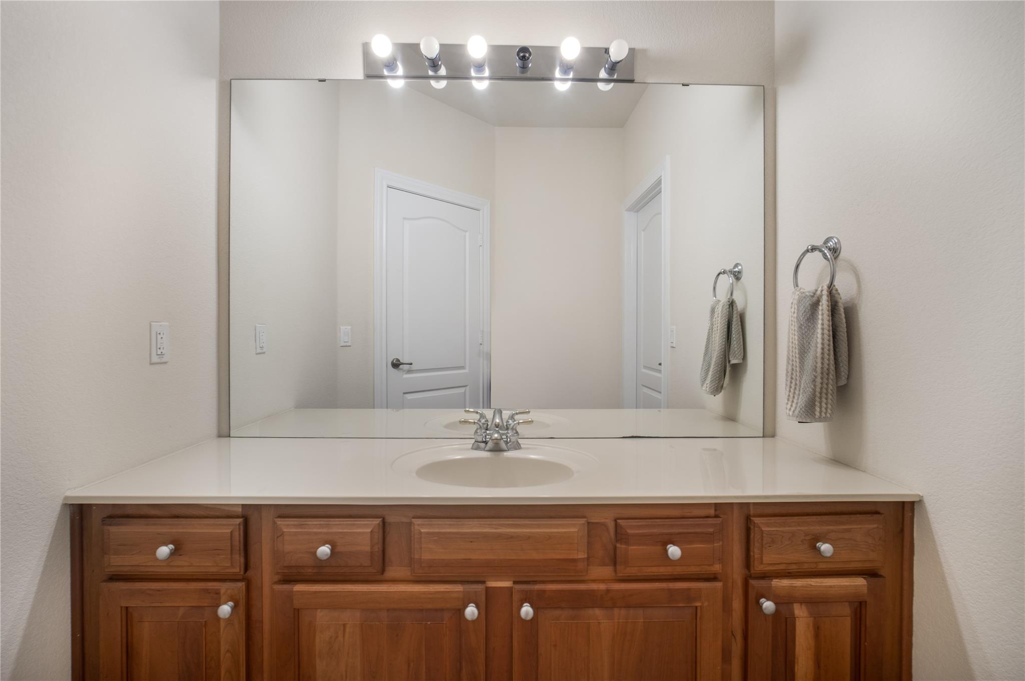 214 Summit Street Georgetown TX 78633