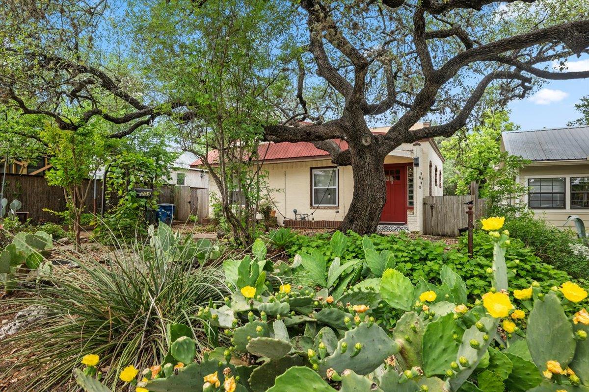 708 W Elizabeth Street Austin TX 78704