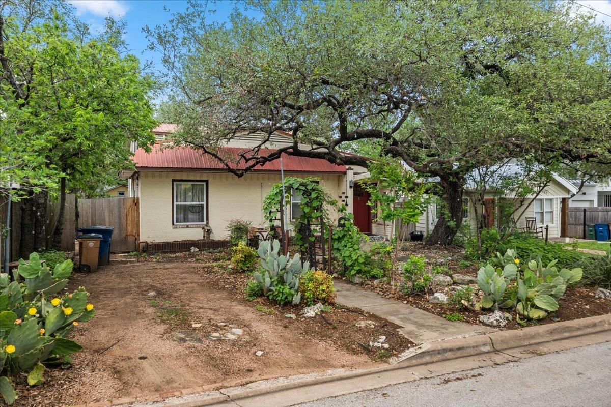 708 W Elizabeth Street Austin TX 78704