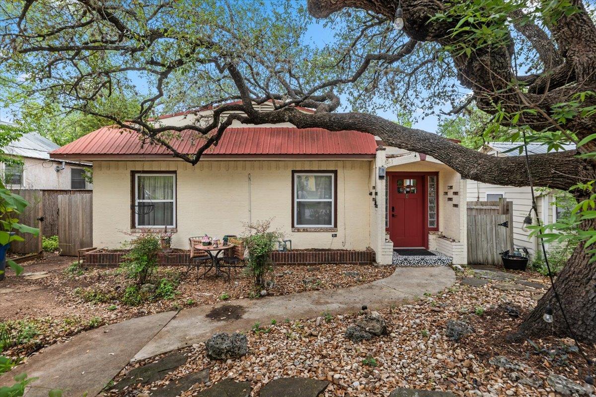 708 W Elizabeth Street Austin TX 78704