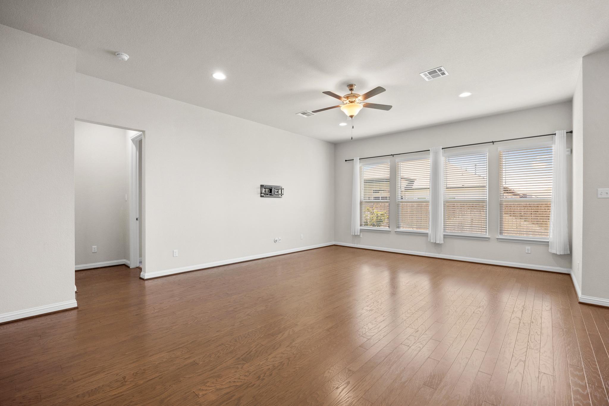 3821 Raven Caw Pass Pflugerville TX 78660