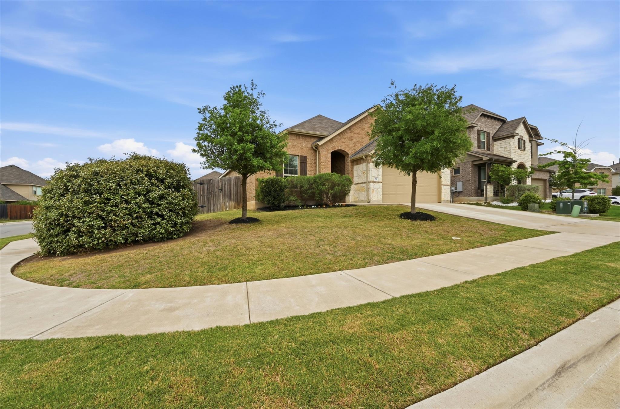 392 Algaroba Loop Buda TX 78610