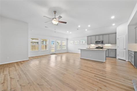 392 Algaroba Loop Buda TX 78610