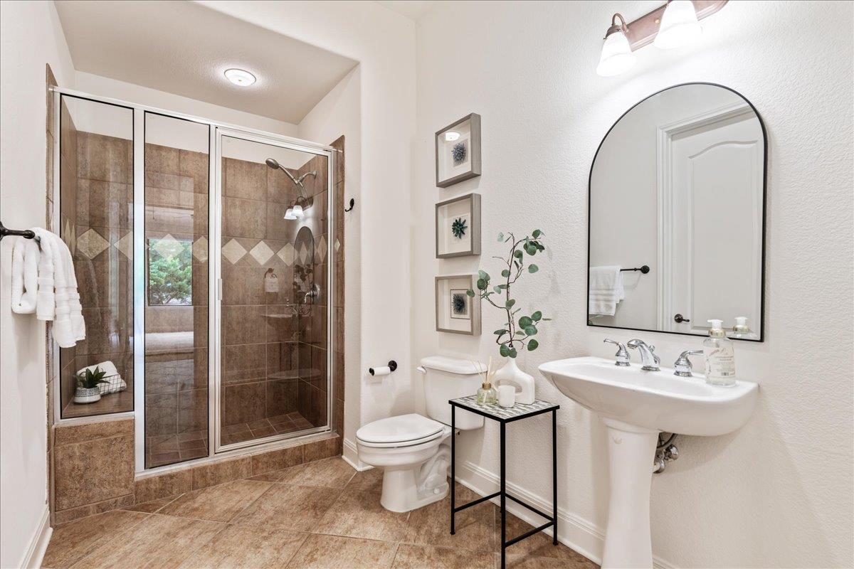 37 Autumn Oaks Drive The Hills TX 78738