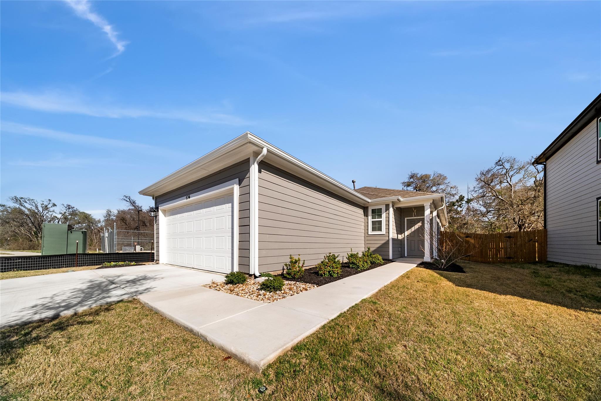 174 Bendecido Loop Elgin TX 78621