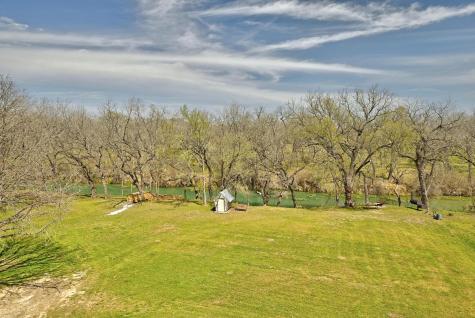 398 Redbird Lane Kingsbury TX 78638