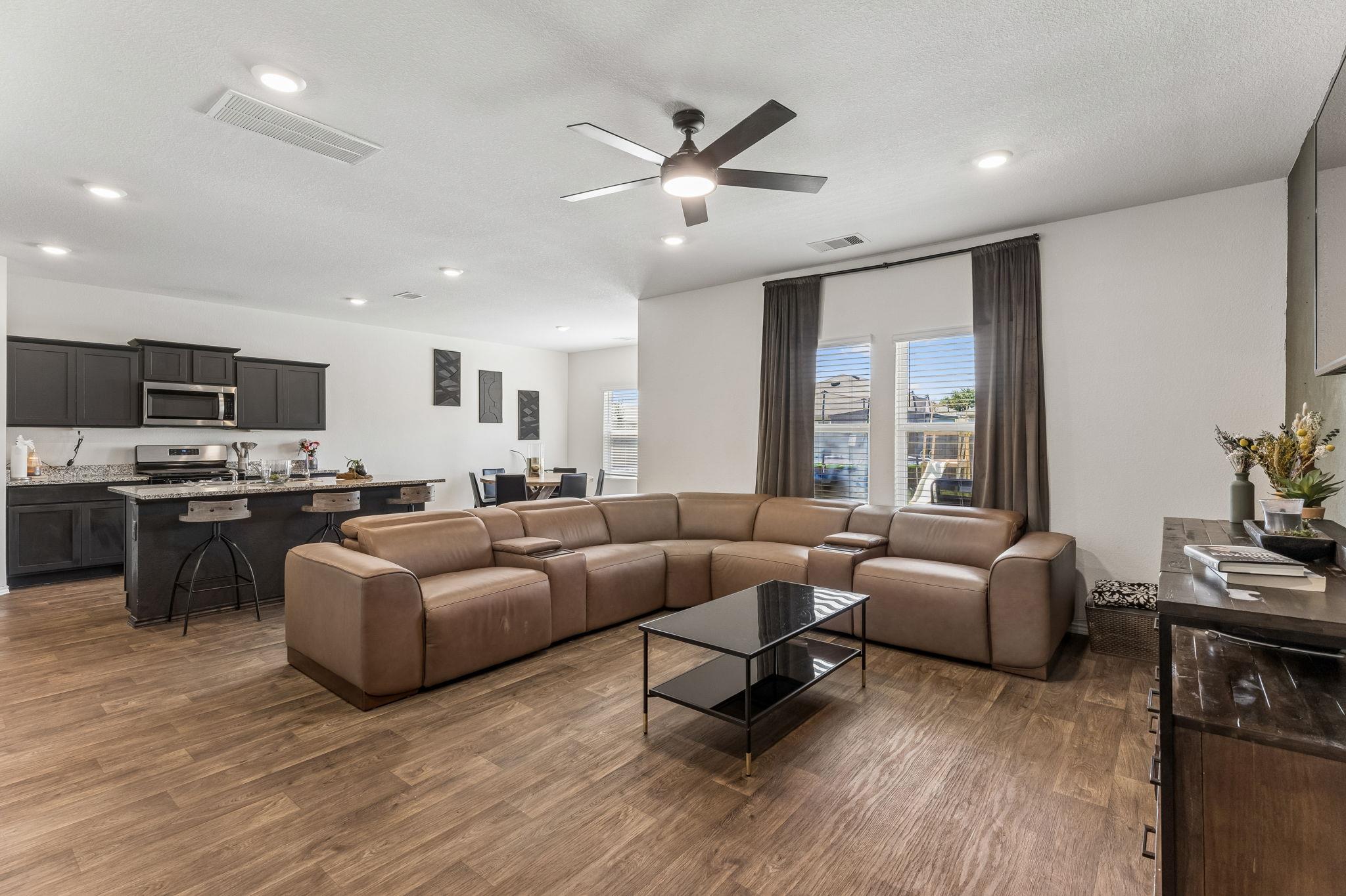 343 Sickle Loop Kyle TX 78640