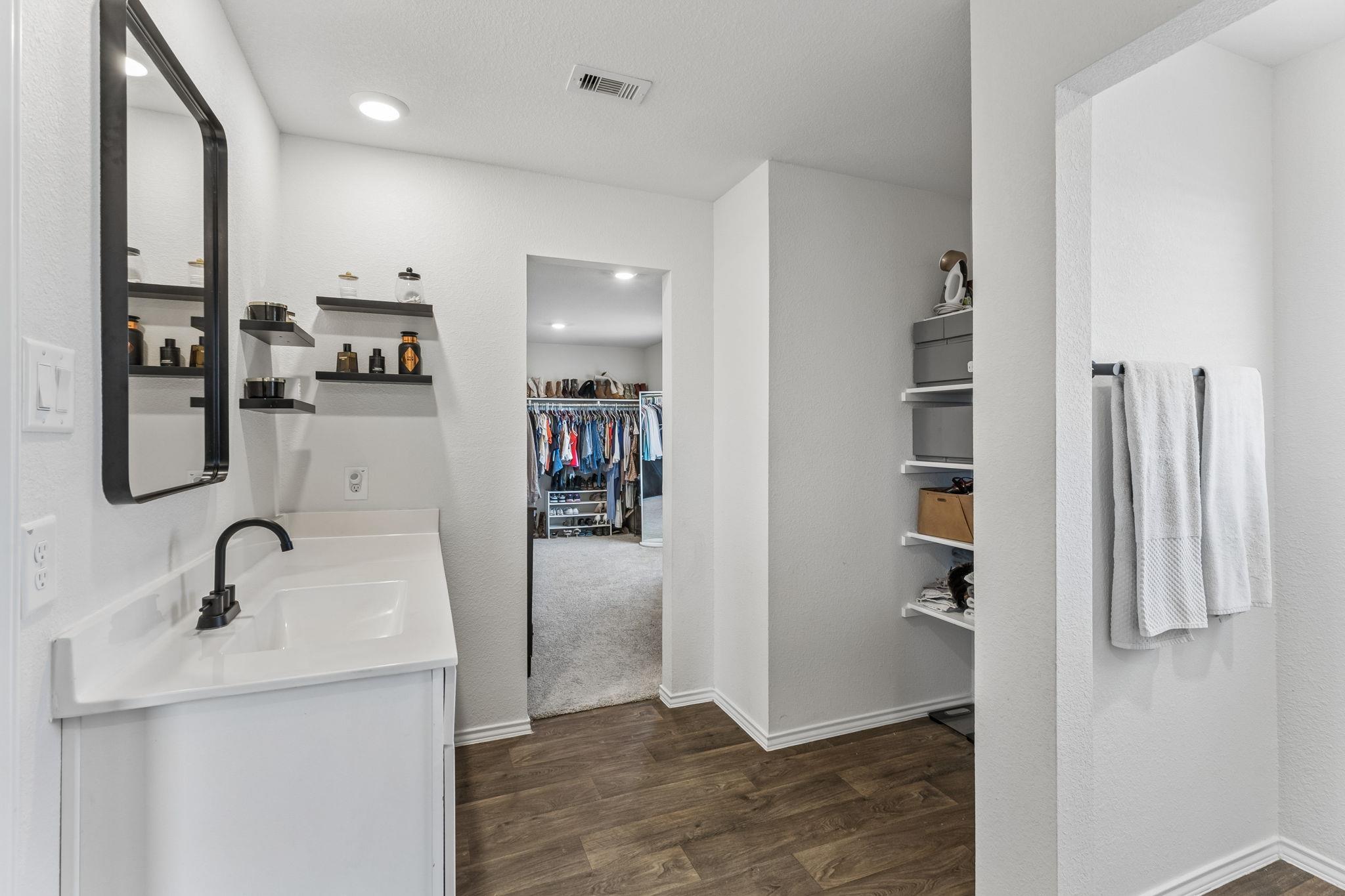 343 Sickle Loop Kyle TX 78640
