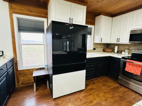1696 E Fm 884 Yorktown TX 78164