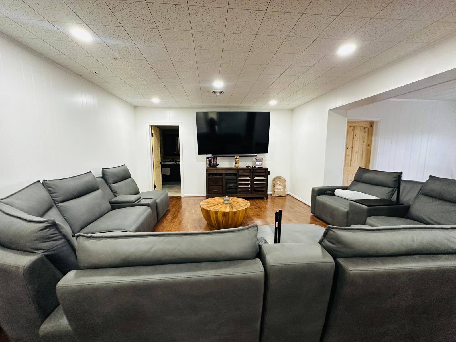 1696 E Fm 884 Yorktown TX 78164