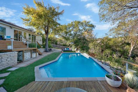 2419 Trail Of Madrones Austin TX 78746