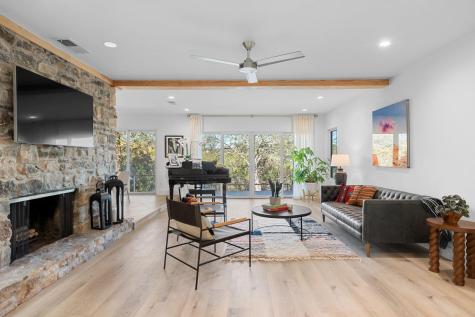2419 Trail Of Madrones Austin TX 78746