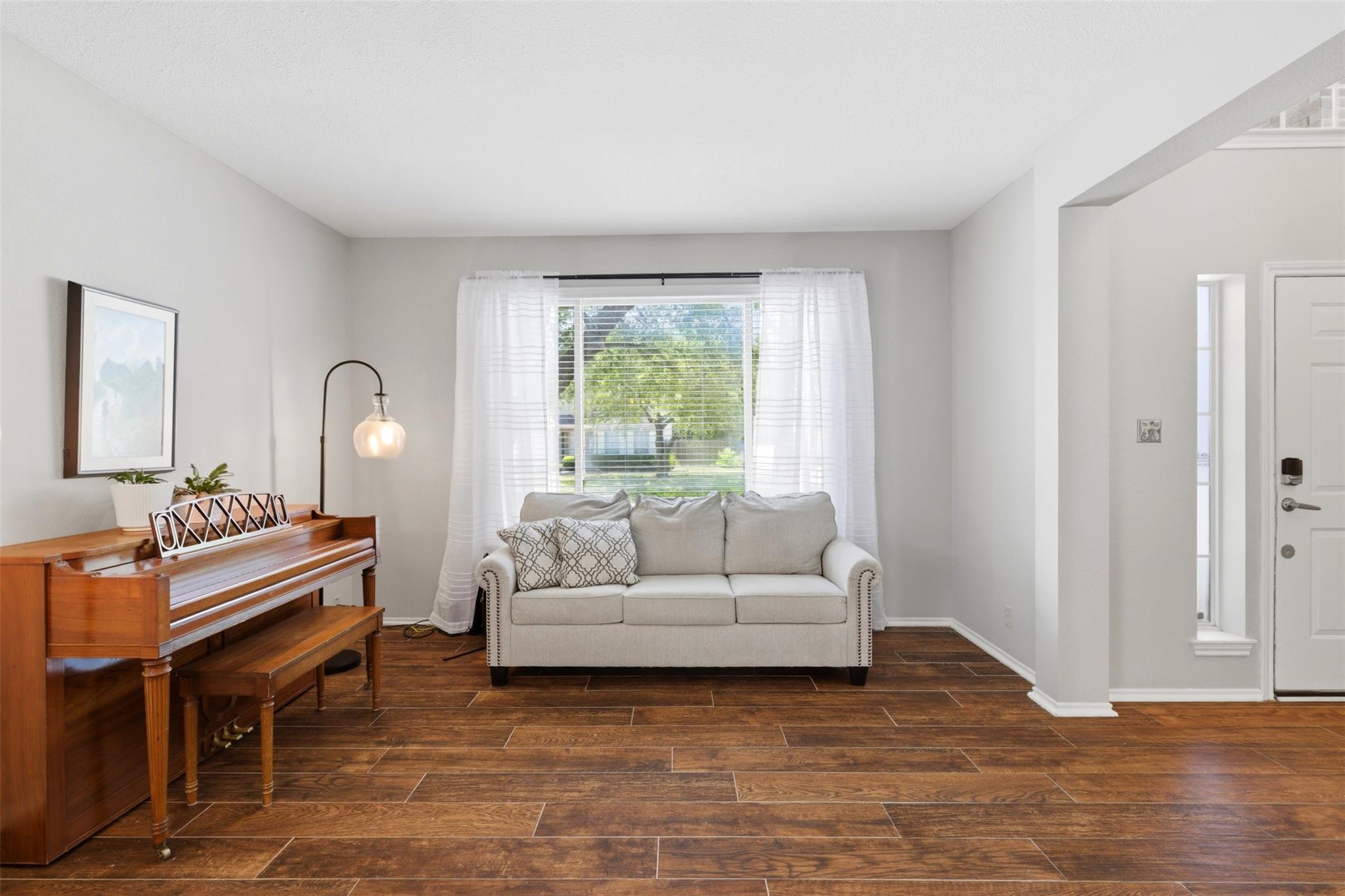 917 Woodhollow Lane Cedar Park TX 78613