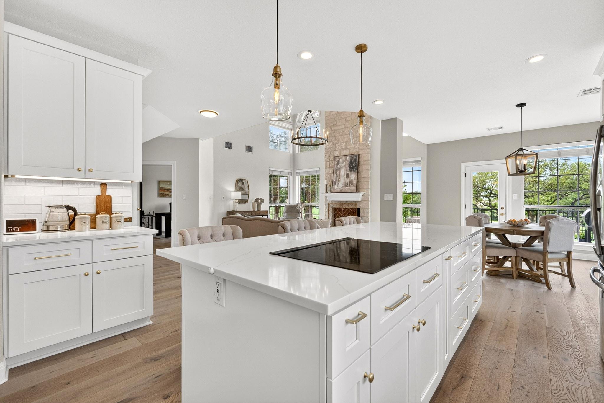 12 Postwood Road The Hills TX 78738