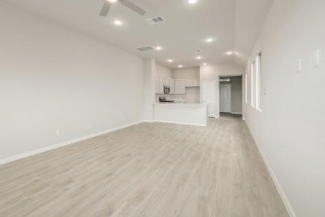 444 Lucky Avenue Elgin TX 78621