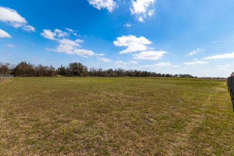 115 Country View Lane Schulenburg TX 78956