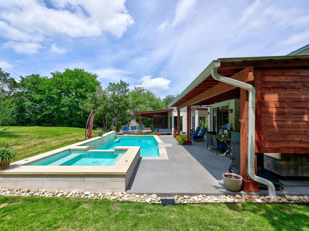 5910 Travis Woods Cove Austin TX 78734