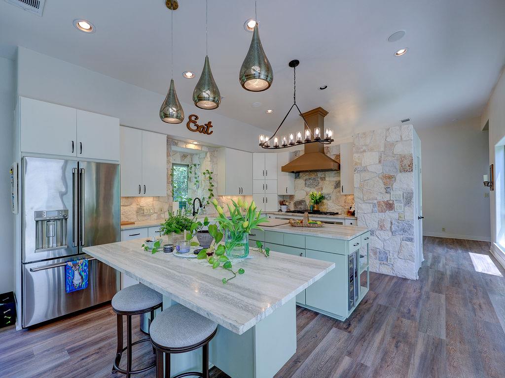 5910 Travis Woods Cove Austin TX 78734