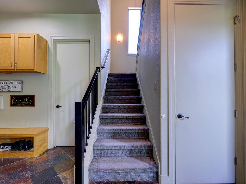 5910 Travis Woods Cove Austin TX 78734