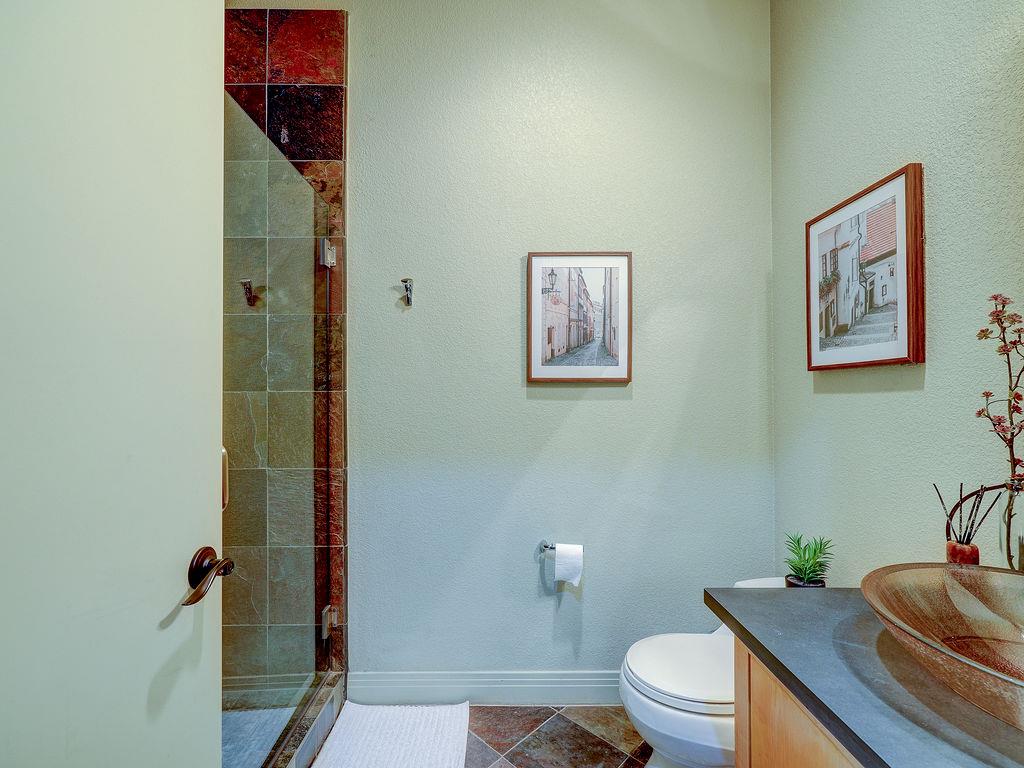5910 Travis Woods Cove Austin TX 78734