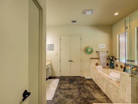 5910 Travis Woods Cove Austin TX 78734