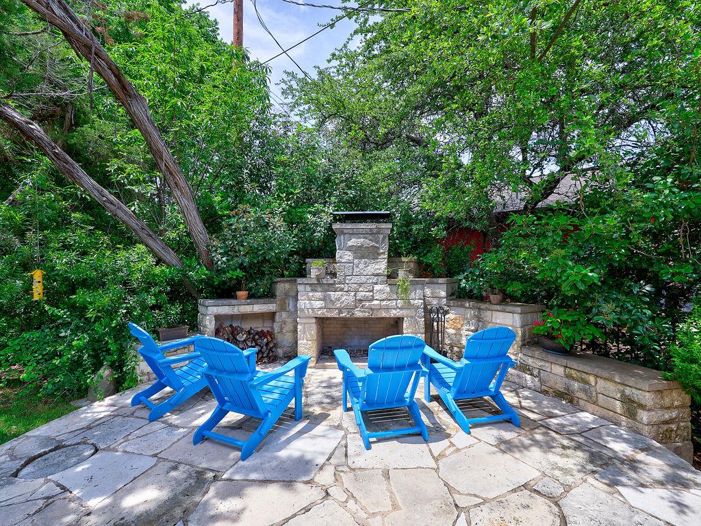 5910 Travis Woods Cove Austin TX 78734