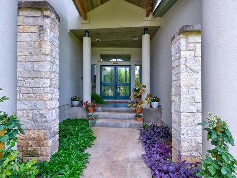5910 Travis Woods Cove Austin TX 78734