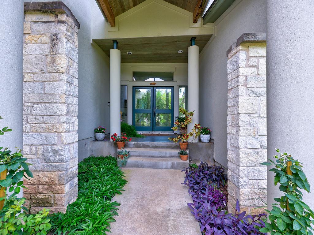 5910 Travis Woods Cove Austin TX 78734