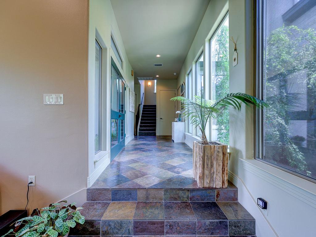 5910 Travis Woods Cove Austin TX 78734