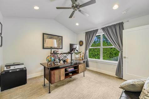 2100 E 10th Street Austin TX 78702