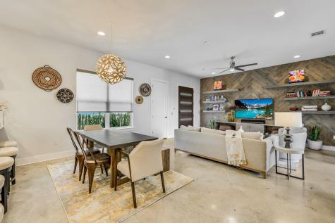2100 E 10th Street Austin TX 78702