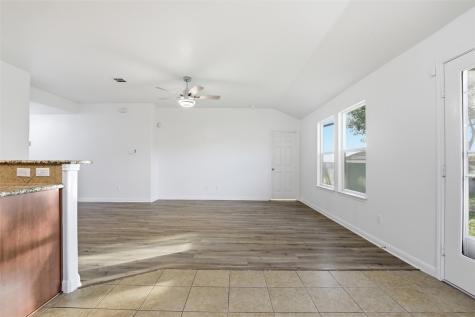 448 Nottingham Loop Kyle TX 78640