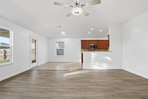 448 Nottingham Loop Kyle TX 78640