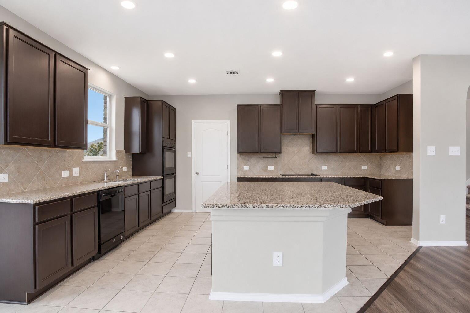 670 Landon Samuel Loop Pflugerville TX 78660
