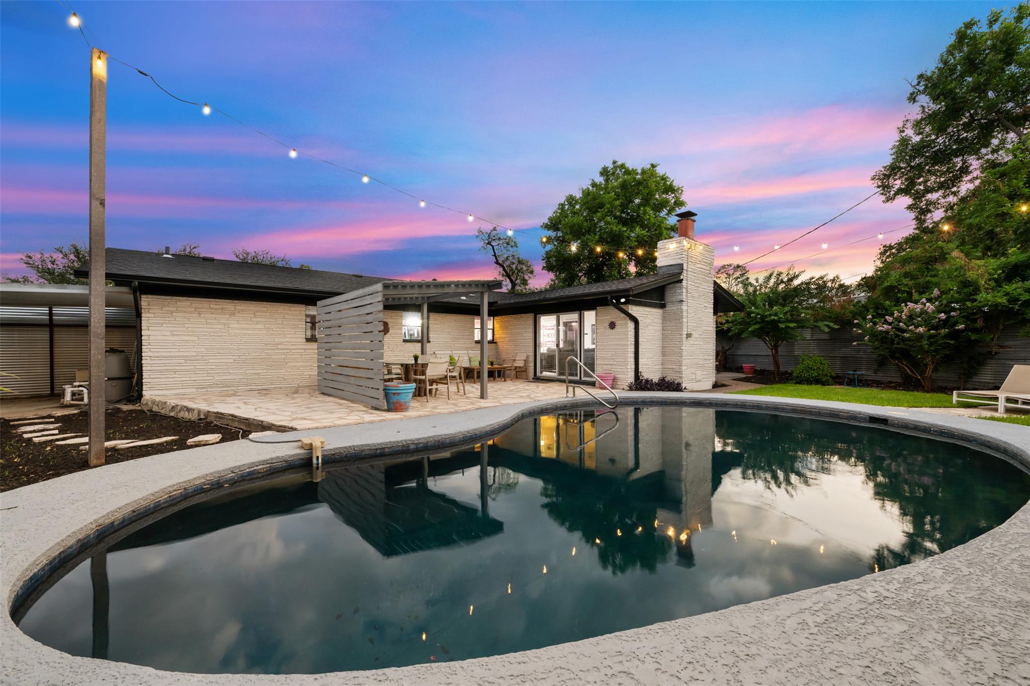 1806 Rogge Lane Austin TX 78723